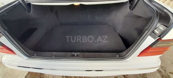 Mercedes E 240 2001, 150,402 km - 2.4 l - Ağcabədi