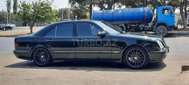 Mercedes E 280 2000, 297,132 km - 2.8 л - Bakı