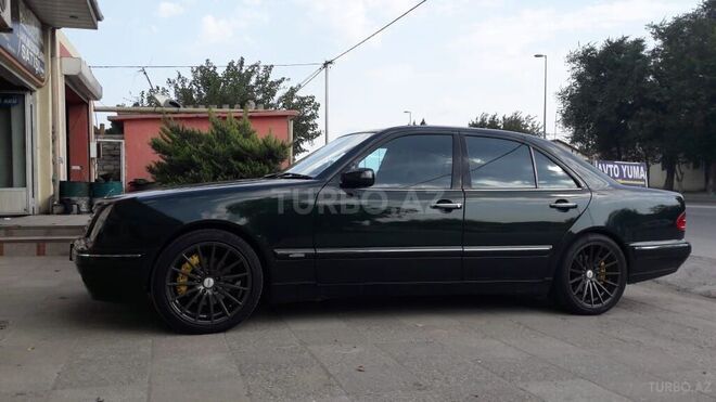 Mercedes E 280 2000, 297,132 km - 2.8 л - Bakı