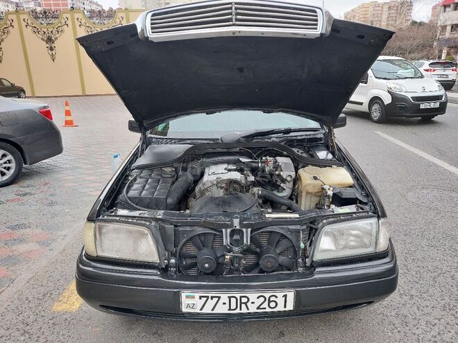 Mercedes C 230 1995, 296,746 km - 2.3 l - Bakı