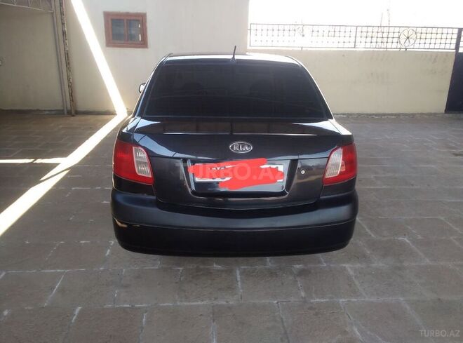 Kia Rio 2008, 240,000 km - 1.4 l - Salyan