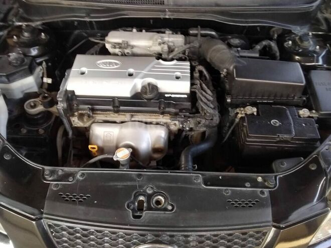 Kia Rio 2008, 240,000 km - 1.4 l - Salyan