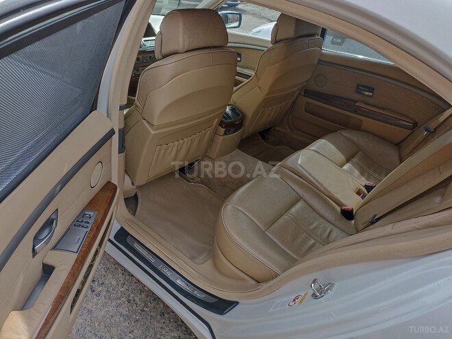 BMW 745 2003, 178,000 km - 4.4 l - Gəncə
