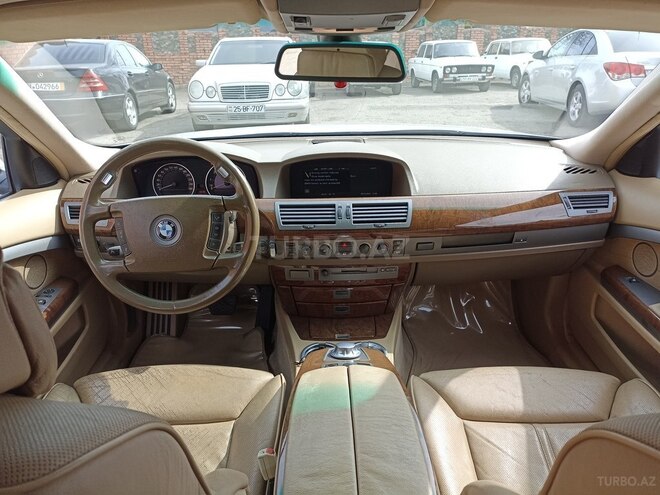 BMW 745 2003, 178,000 km - 4.4 l - Gəncə