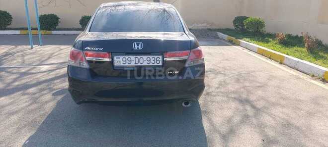 Honda Accord 2012, 165,900 km - 2.4 l - Salyan