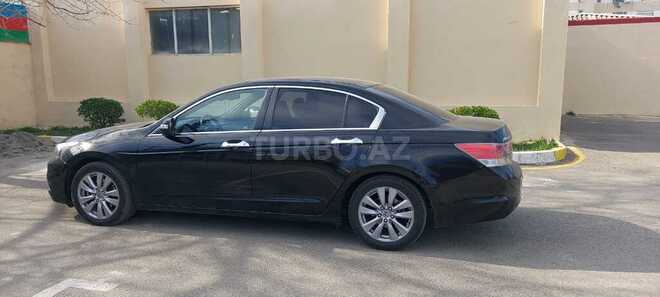 Honda Accord 2012, 165,900 km - 2.4 l - Salyan
