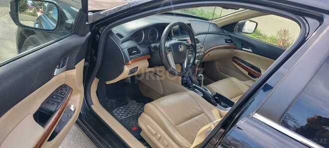 Honda Accord 2012, 165,900 km - 2.4 l - Salyan