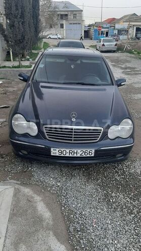 Mercedes C 220 2002, 470,000 km - 2.2 l - Bakı