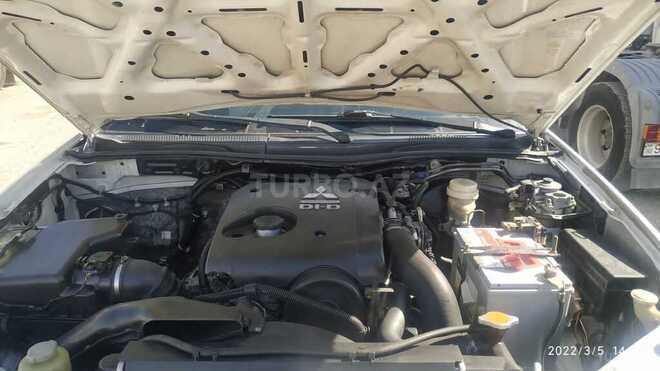 Mitsubishi L200 2007, 223,000 km - 2.5 л - Bakı