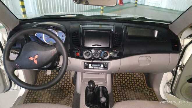 Mitsubishi L200 2007, 223,000 km - 2.5 л - Bakı