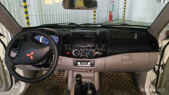 Mitsubishi L200 2007, 223,000 km - 2.5 л - Bakı