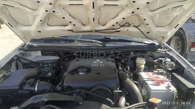 Mitsubishi L200 2007, 223,000 km - 2.5 л - Bakı