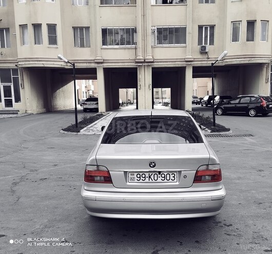 BMW 525 2002, 284,000 km - 2.5 l - Bakı