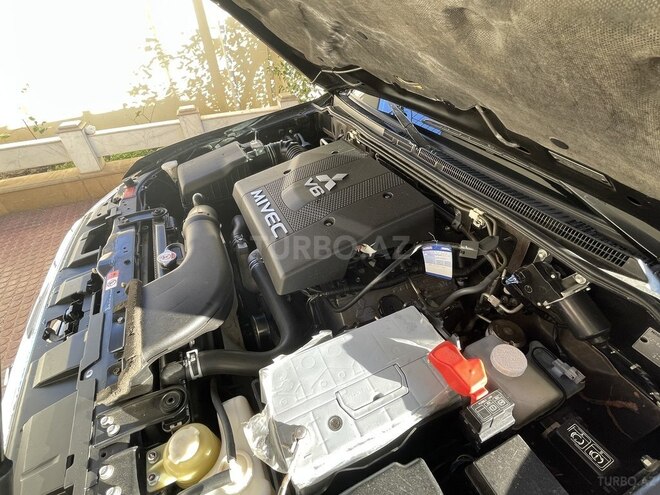 Mitsubishi Pajero 2014, 180,000 km - 3.8 l - Bakı