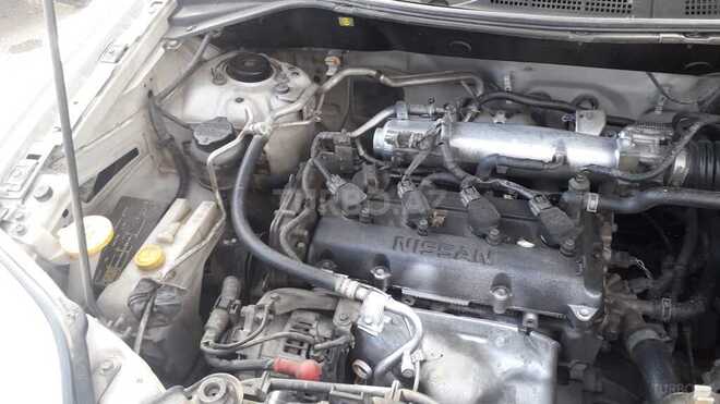 Nissan X-Trail 2001, 233,000 km - 2.0 l - Yevlax