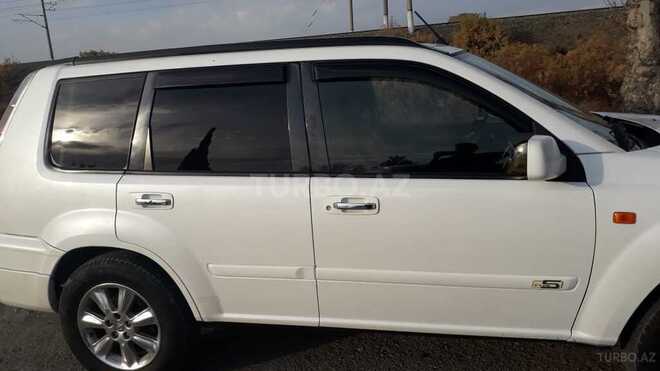 Nissan X-Trail 2001, 233,000 km - 2.0 l - Yevlax