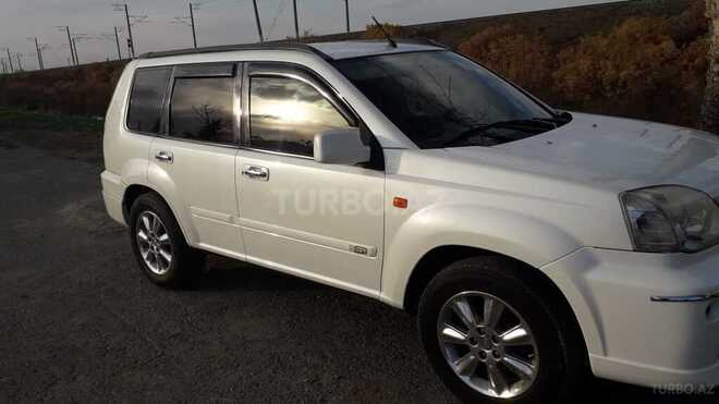 Nissan X-Trail 2001, 233,000 km - 2.0 l - Yevlax