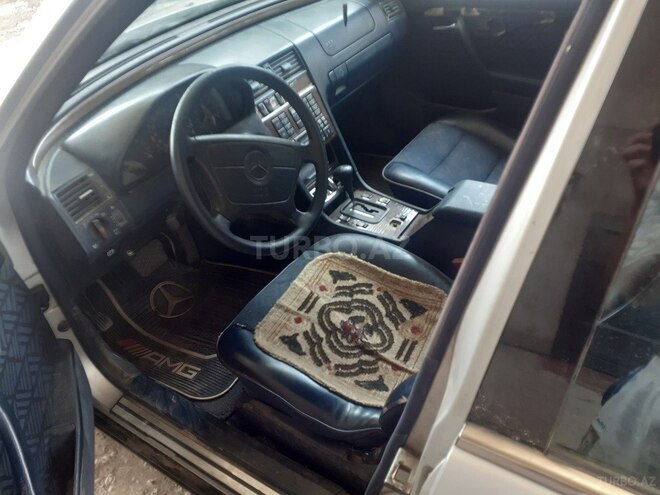 Mercedes C 220 1993, 180,579 km - 2.2 л - Cəlilabad