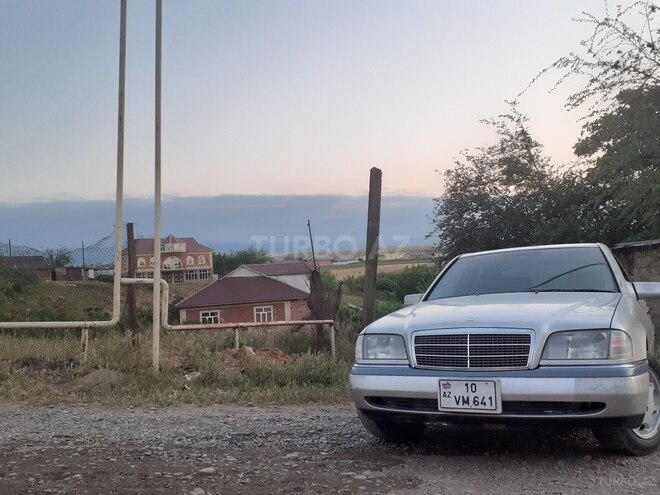 Mercedes C 220 1993, 180,579 km - 2.2 л - Cəlilabad