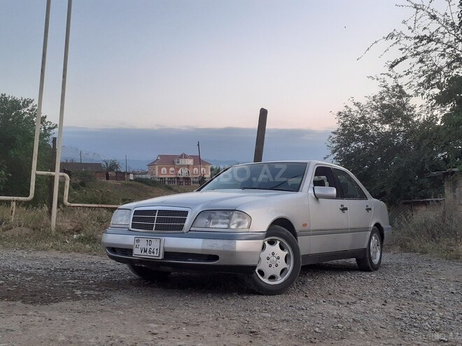 Mercedes C 220 1993, 180,579 km - 2.2 л - Cəlilabad