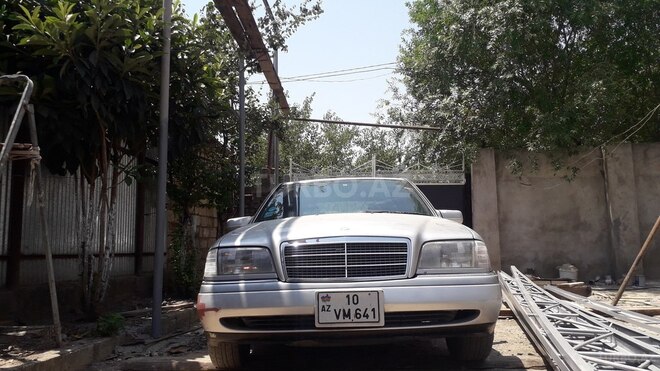 Mercedes C 220 1993, 180,579 km - 2.2 л - Cəlilabad