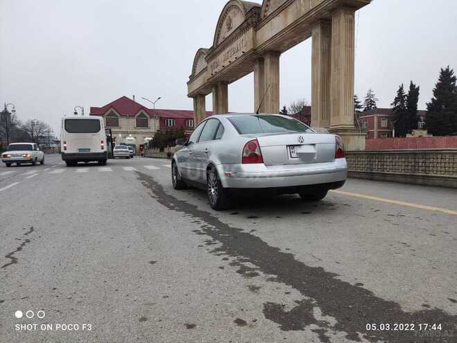 Volkswagen Passat 2002, 340,000 km - 1.8 l - Quba