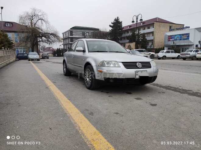 Volkswagen Passat 2002, 340,000 km - 1.8 l - Quba