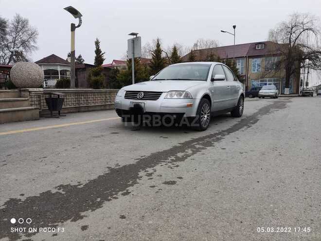 Volkswagen Passat 2002, 340,000 km - 1.8 l - Quba