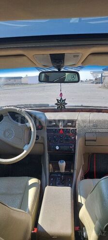 Mercedes C 230 1999, 220,000 km - 2.3 l - İmişli