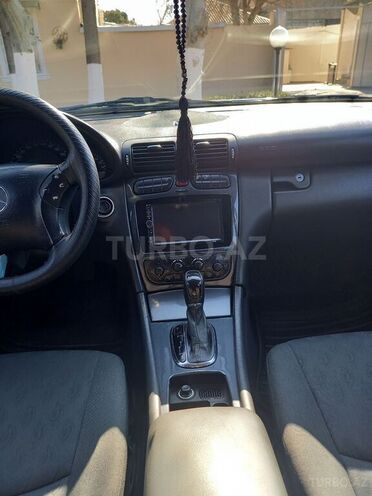 Mercedes C 220 2001, 374,300 km - 2.2 l - Gəncə