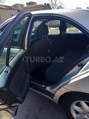 Mercedes C 220 2001, 374,300 km - 2.2 l - Gəncə