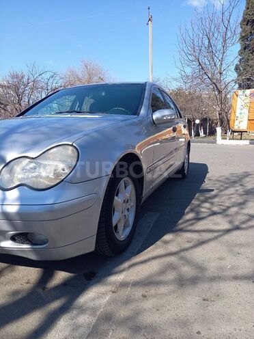 Mercedes C 220 2001, 374,300 km - 2.2 l - Gəncə