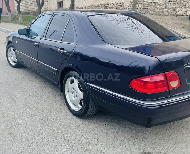 Mercedes E 230 1996, 711,588 km - 2.3 l - Gəncə