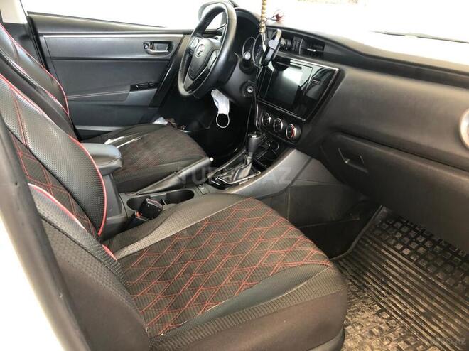 Toyota Corolla 2018, 44,806 km - 1.6 л - Bərdə
