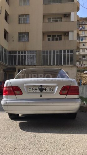 Mercedes E 240 1999, 500,000 km - 2.4 l - Bakı