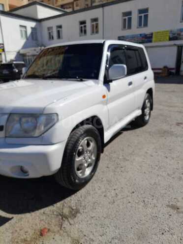 Mitsubishi Pajero io 2001, 387,000 km - 2.0 l - Bakı