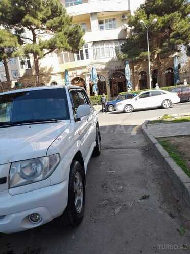 Mitsubishi Pajero io 2001, 387,000 km - 2.0 l - Bakı