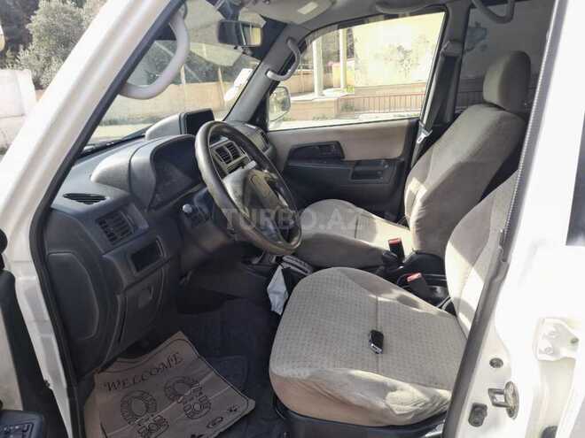 Mitsubishi Pajero io 2001, 387,000 km - 2.0 l - Bakı
