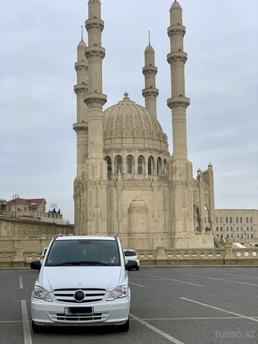 Mercedes Vito 115 2010, 299,656 km - 2.2 л - Bakı