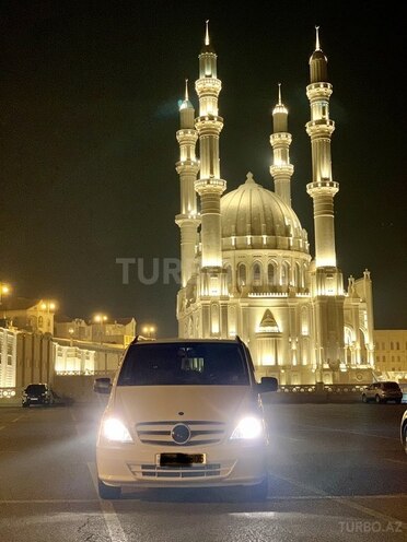 Mercedes Vito 115 2010, 299,656 km - 2.2 л - Bakı