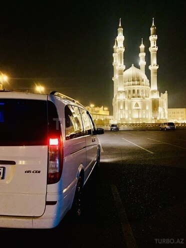 Mercedes Vito 115 2010, 299,656 km - 2.2 л - Bakı
