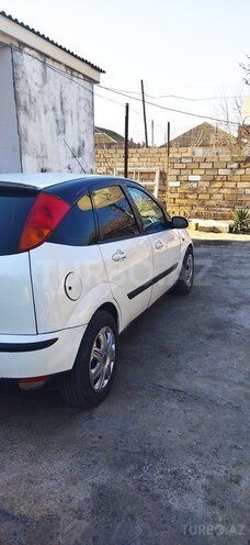 Ford Focus 2004, 400,001 km - 1.6 l - Biləsuvar