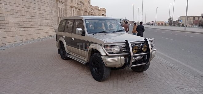 Mitsubishi Pajero 1993, 312,654 km - 2.5 l - Bakı