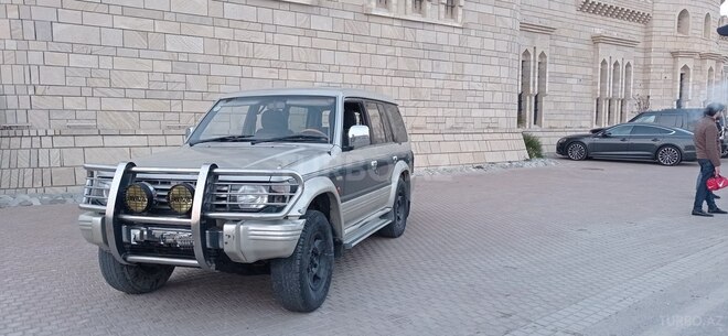 Mitsubishi Pajero 1993, 312,654 km - 2.5 l - Bakı