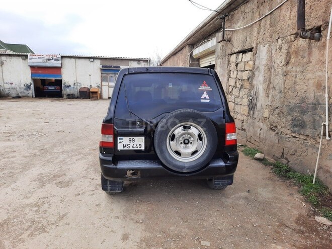 Mitsubishi Pajero io 2003, 400,000 km - 2.0 l - Bakı