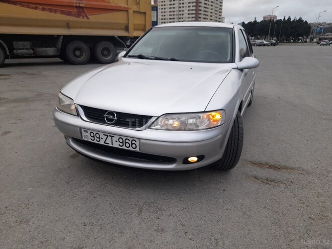 Opel Vectra 1999, 372,000 km - 1.8 l - Bakı