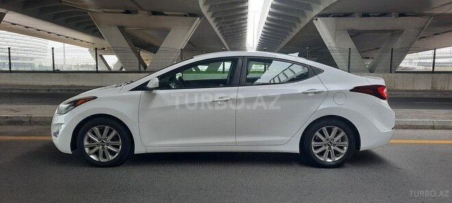 Hyundai Elantra 2015, 157,716 km - 1.8 l - Bakı