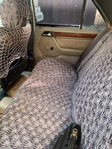 Mercedes E 230 1986, 324,000 km - 2.3 l - Bakı