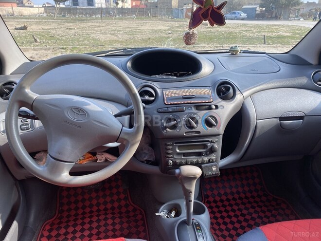 Toyota Vitz 2000, 200,500 km - 1.3 l - Bakı