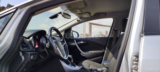 Opel Astra 2015, 86,819 km - 1.4 l - Bakı